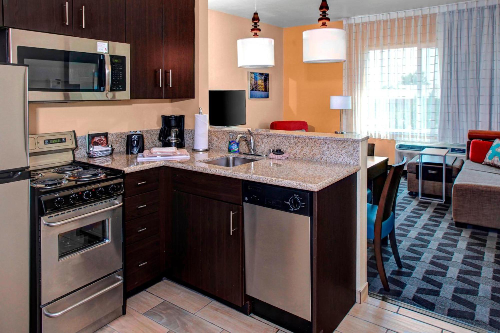 Towneplace Suites By Marriott Bakersfield West Buitenkant foto